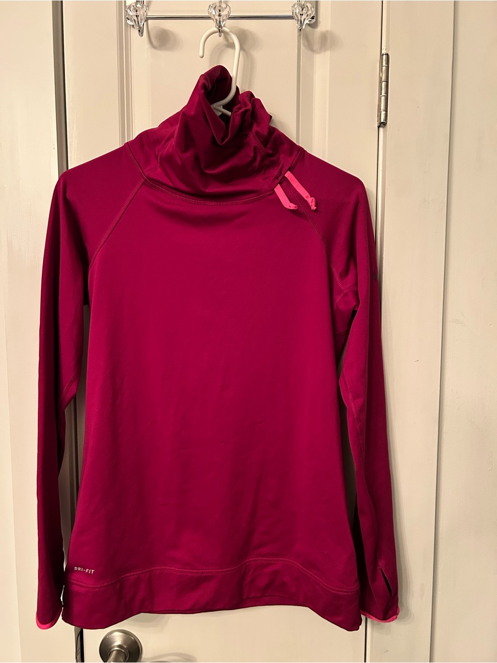 Nike Dri-Fit Berry Women’s Long Sleeve High-Collar Top